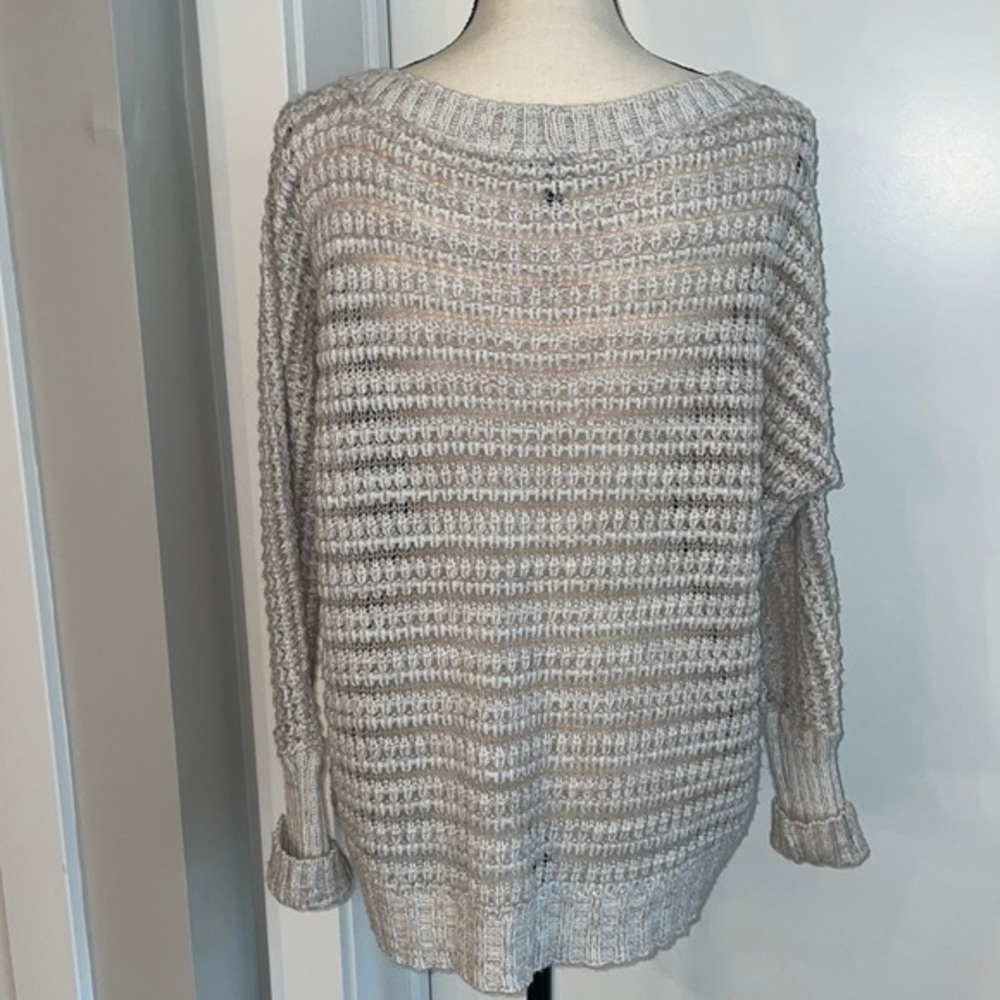 Express Oversized Sweater - Picture 4 of 7